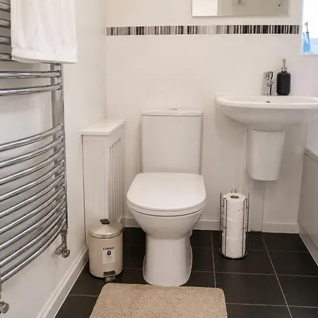 Entire 2 Bedroom House In Centre - Free Parking&free Wifi Appartement Leeds (West Yorkshire)