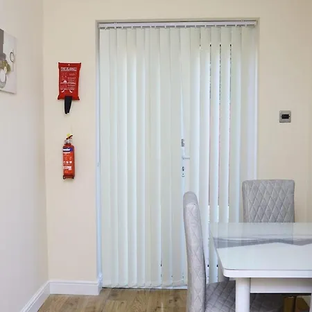 Appartement Entire 2 Bedroom House In Centre - Free Parking & Free Wifi Leeds (West Yorkshire)